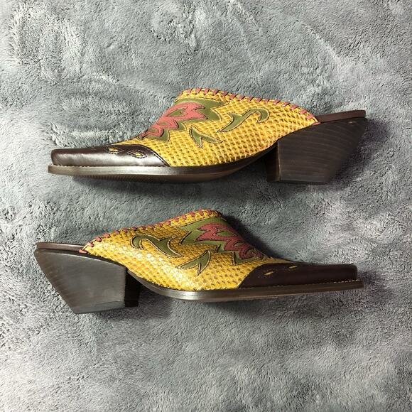 Y2K Women's 6.5B/36 BCBGirls Western Cowboy Boots Slip-On Mules Inlaid leather - Picture 3 of 10